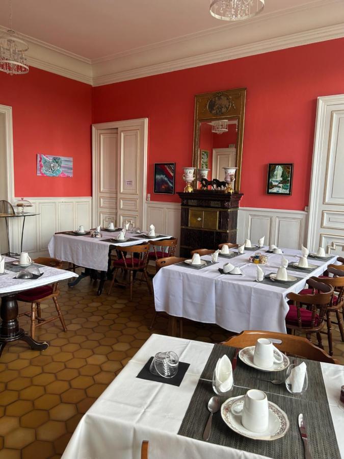 Chambre Romantique Dans Le Chateau De La Bouchatte Chazemais Exteriér fotografie